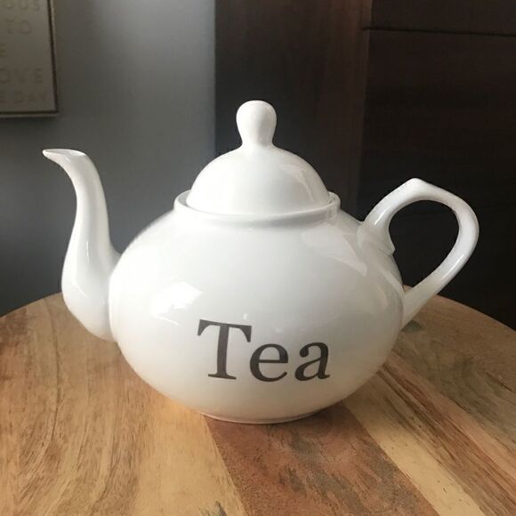 Grace’s Teaware White Tea Pot - Picture 1 of 8